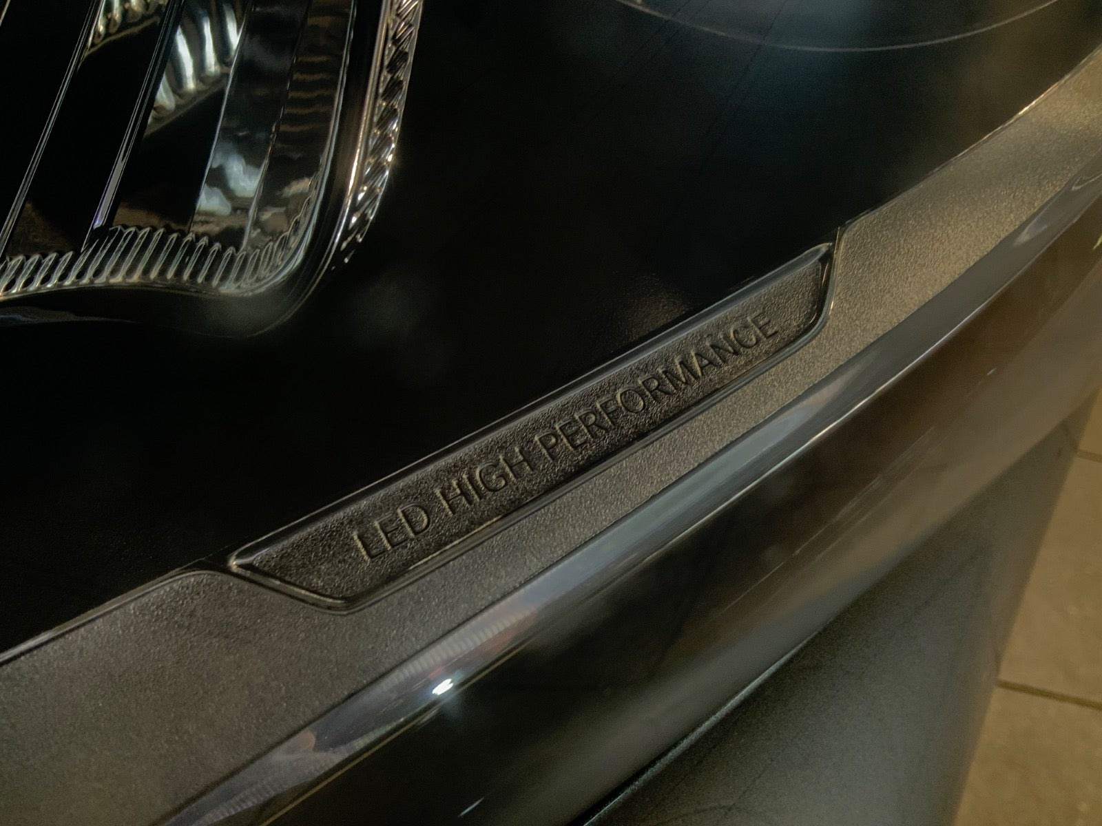 Grå Mercedes GLA200 d fra 2018