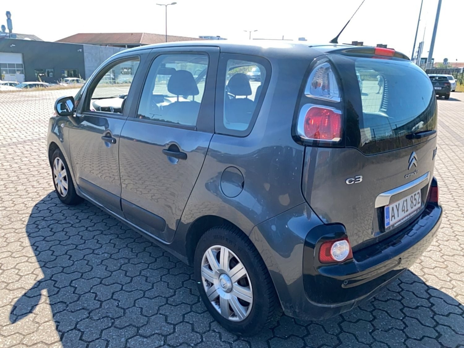 Grå Citroën C3 Picasso fra 2015