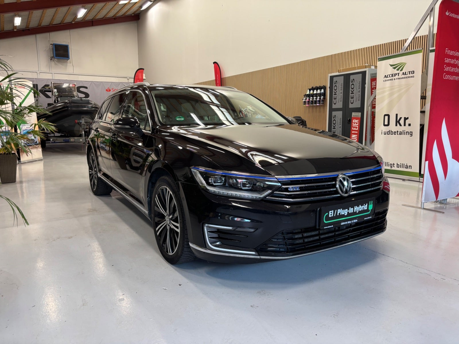 Sort VW Passat fra 2018