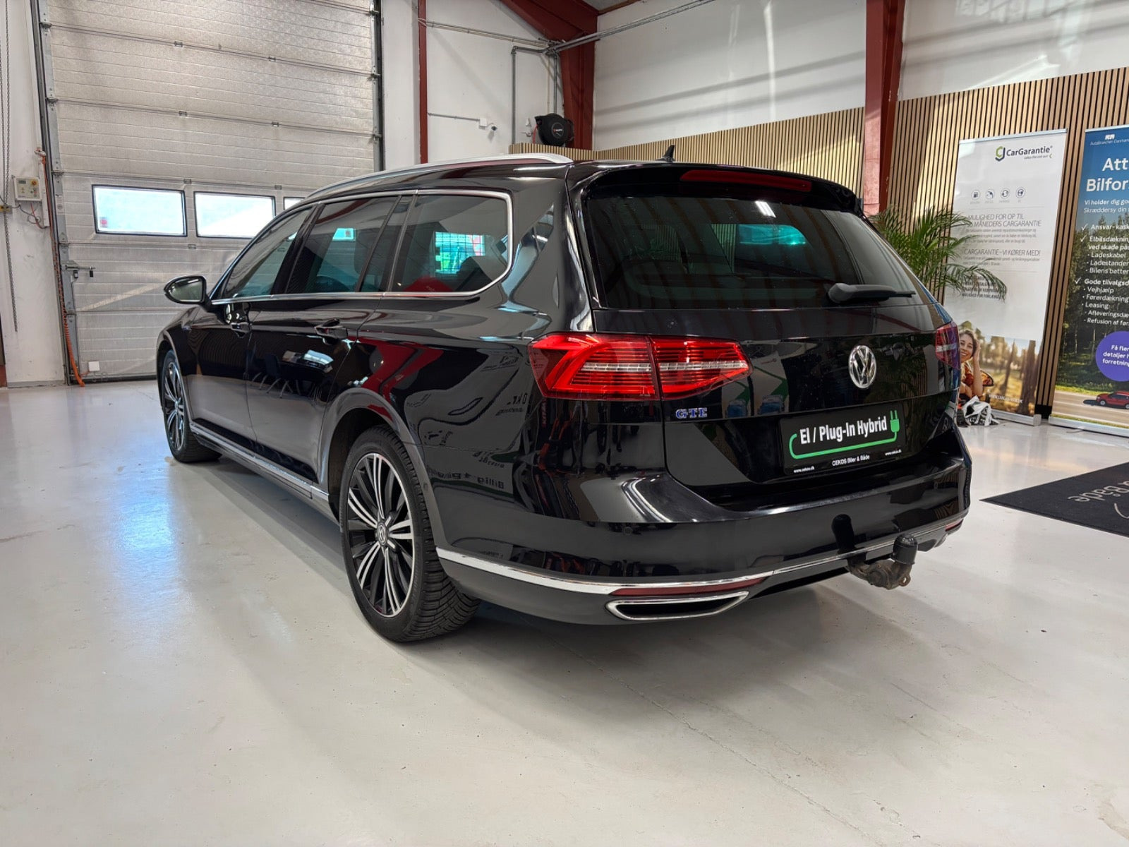 Sort VW Passat fra 2018