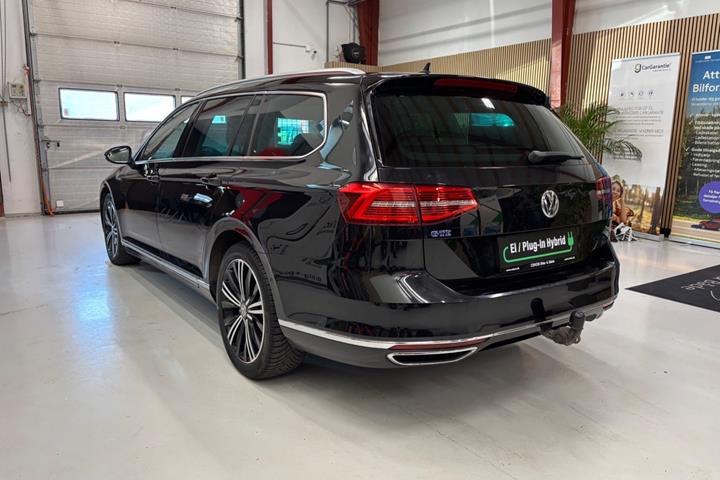 Sort VW Passat fra 2018
