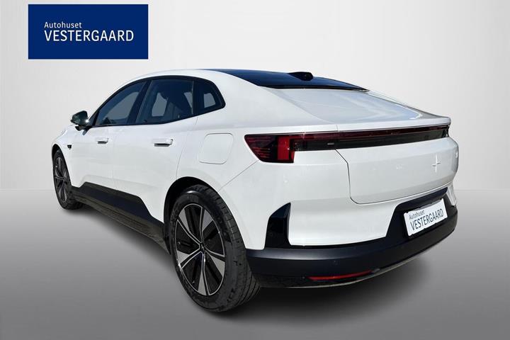 Hvid Polestar 4 fra 2025