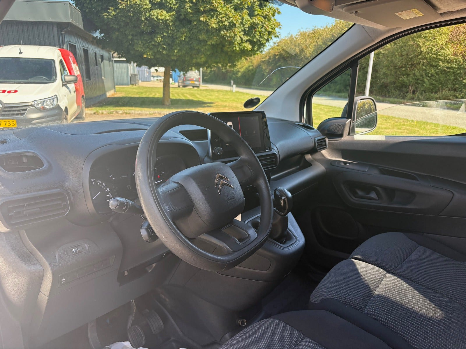 Hvid Citroën Berlingo fra 2019