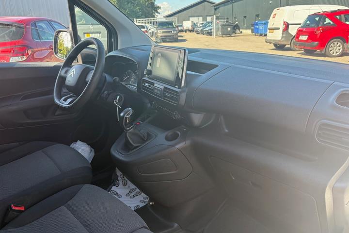Hvid Citroën Berlingo fra 2019