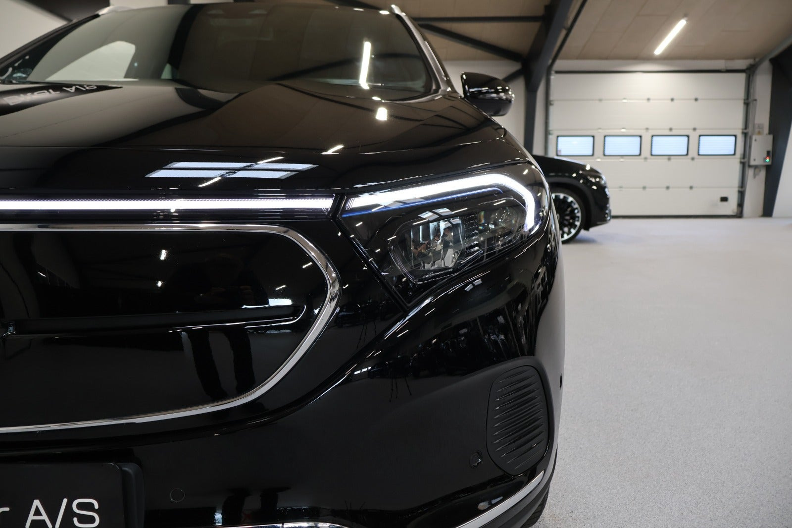 Sort Mercedes EQA250 fra 2022