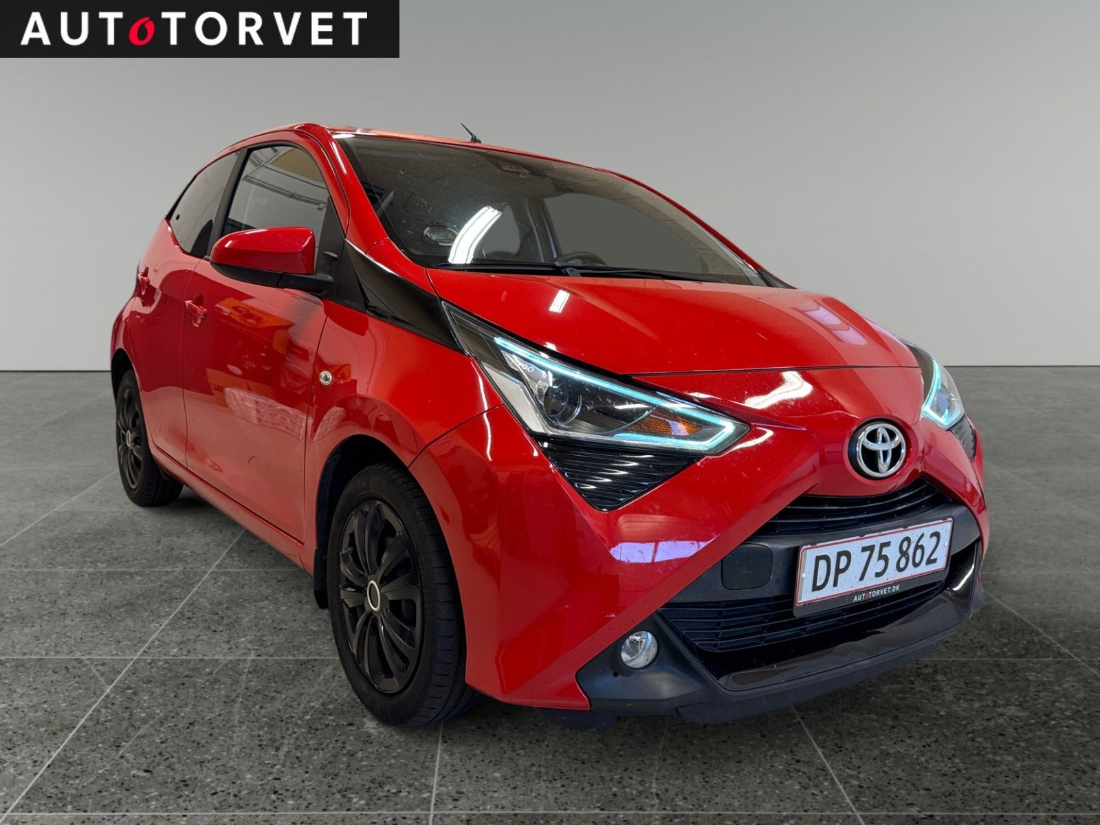Rød Toyota Aygo fra 2021