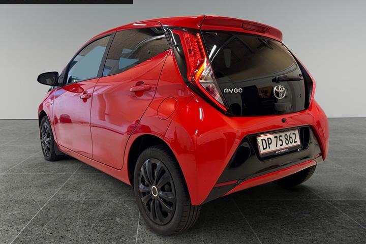Rød Toyota Aygo fra 2021