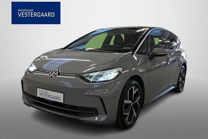 Grå VW ID.3 fra 2024 set udefra