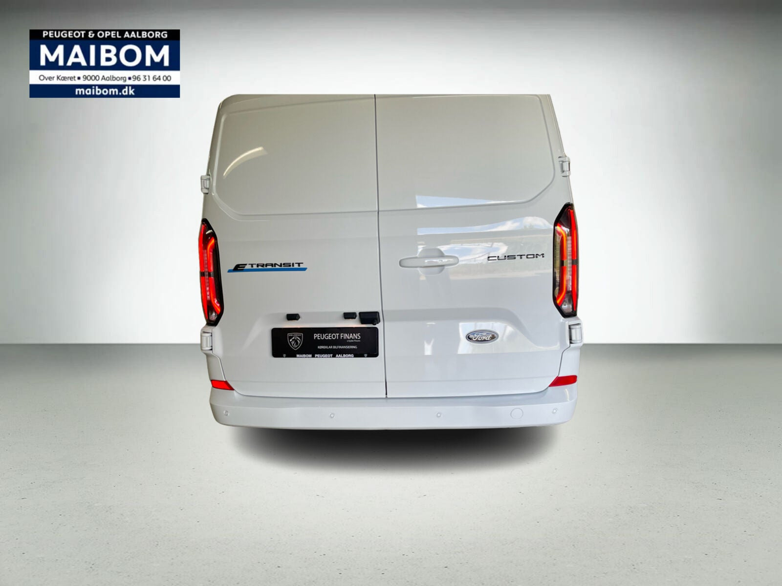 Hvid Ford E-Transit Custom 320 L1 fra 2026