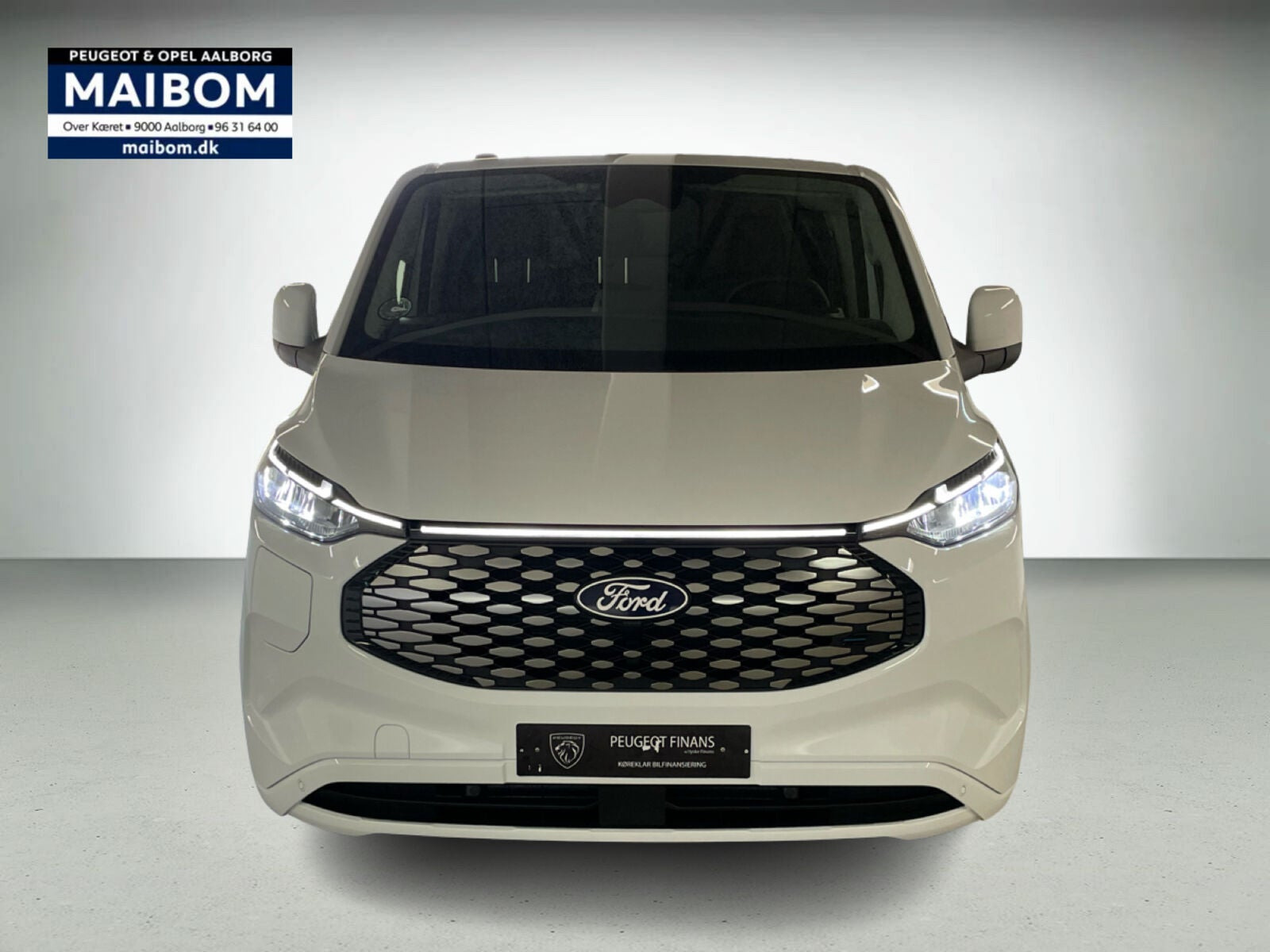 Hvid Ford E-Transit Custom 320 L1 fra 2026