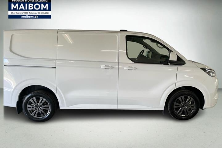 Hvid Ford E-Transit Custom 320 L1 fra 2026