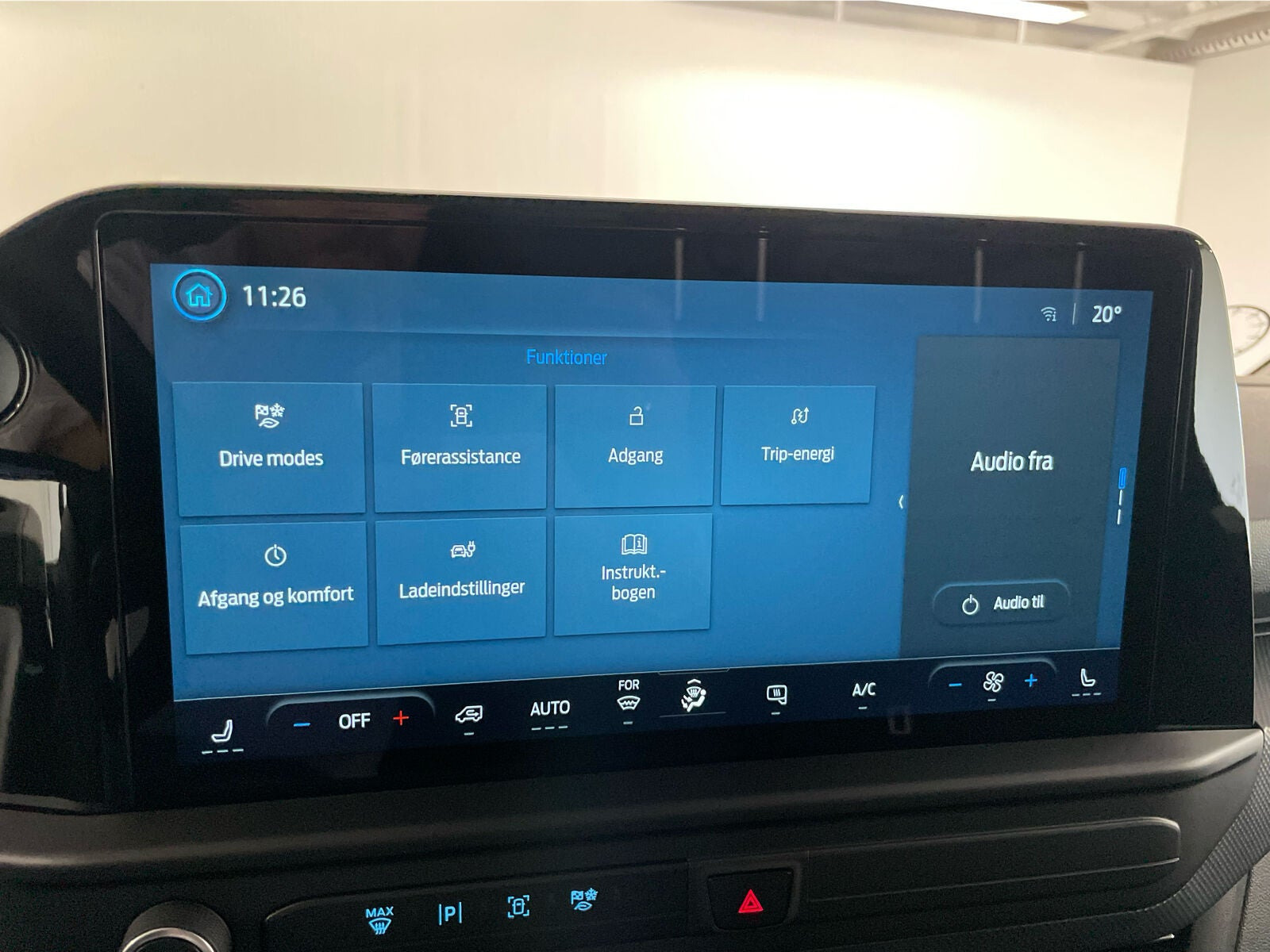 Hvid Ford E-Transit Custom 320 L1 fra 2026