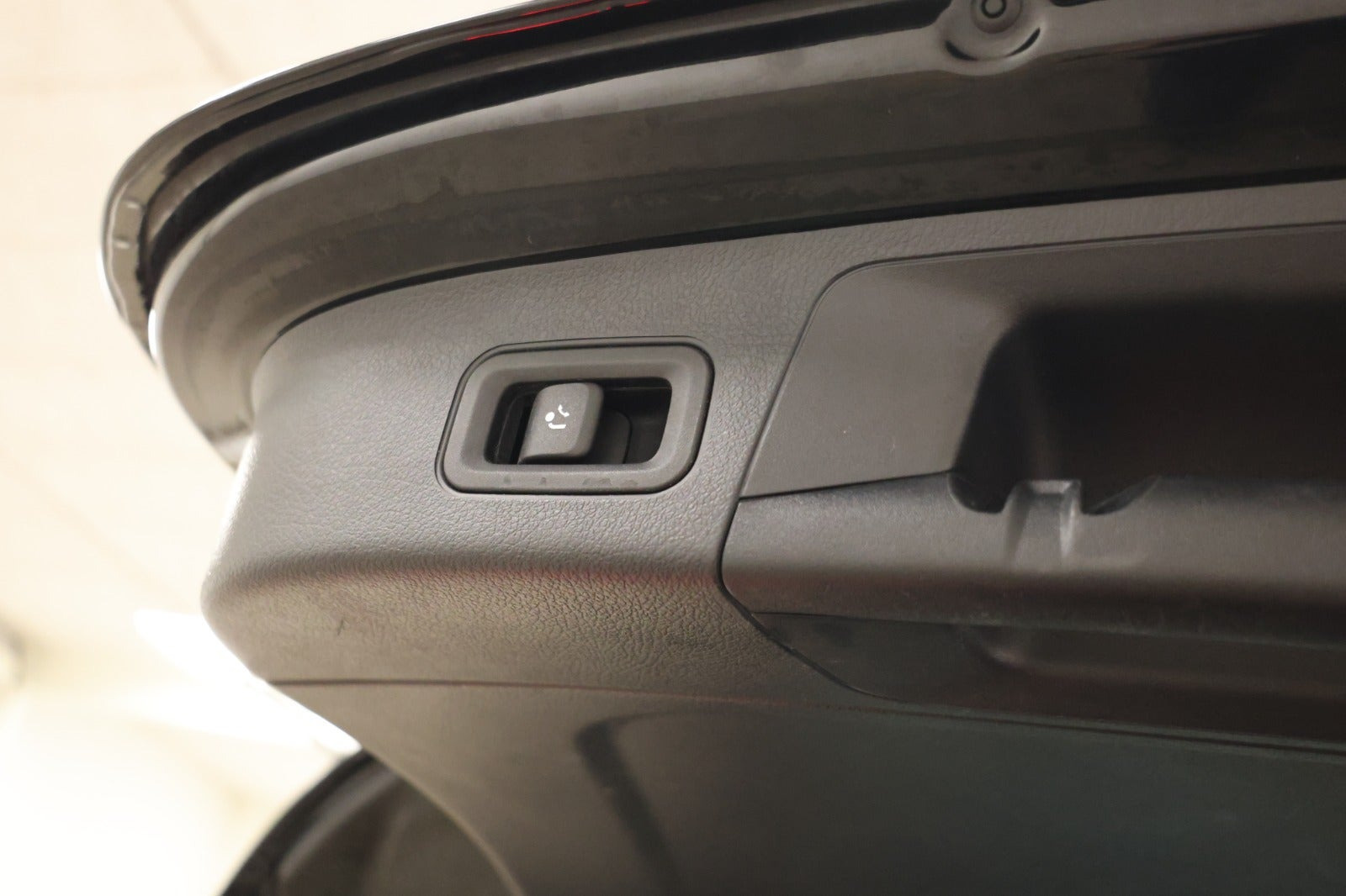 Sort Mercedes GLA200 fra 2022