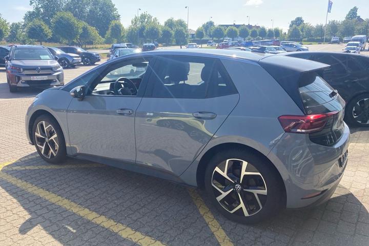 Grå VW ID.3 fra 2024