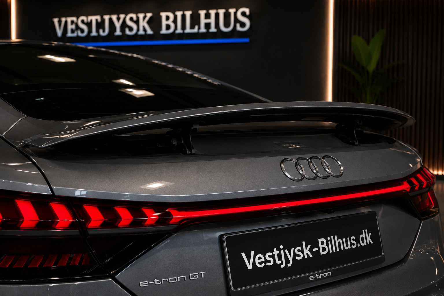 Grå Audi e-tron GT fra 2022