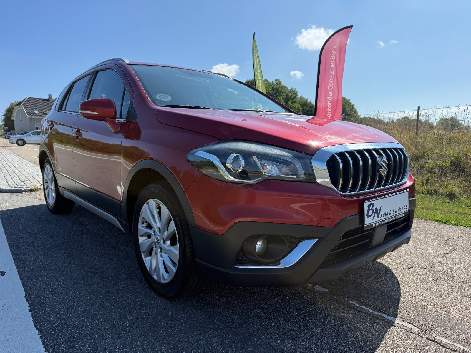 Rød Suzuki S-Cross fra 2018