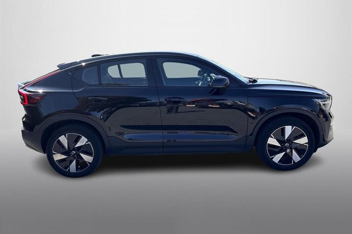 Sort Volvo C40 fra 2024