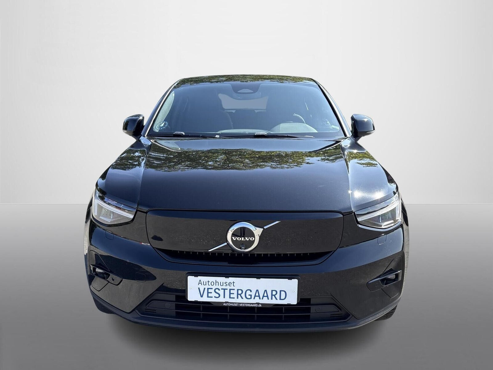 Sort Volvo C40 fra 2024