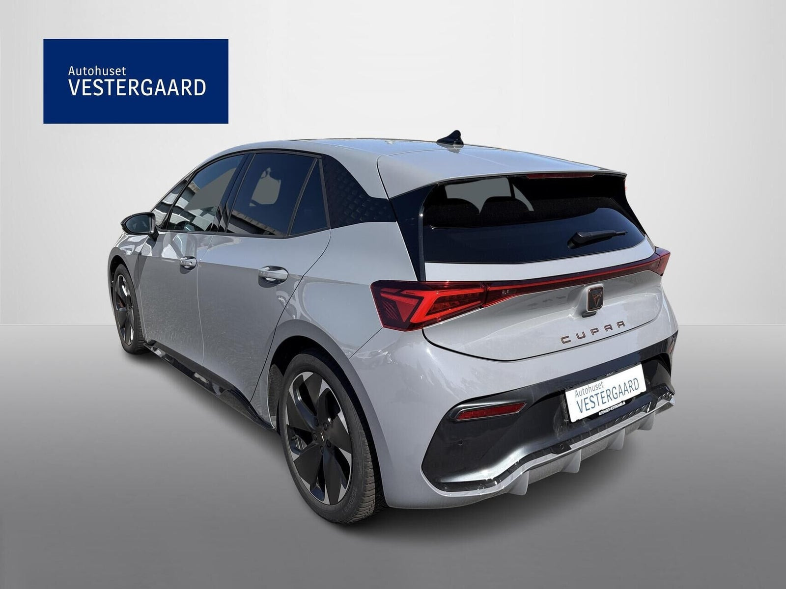Grå Cupra Born fra 2024