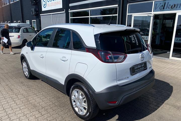 Hvid Opel Crossland X fra 2019