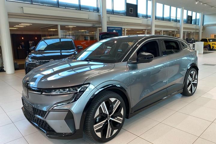 Beige Renault Megane E-Tech fra 2023