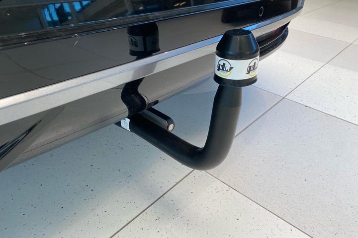 Beige Renault Megane E-Tech fra 2023
