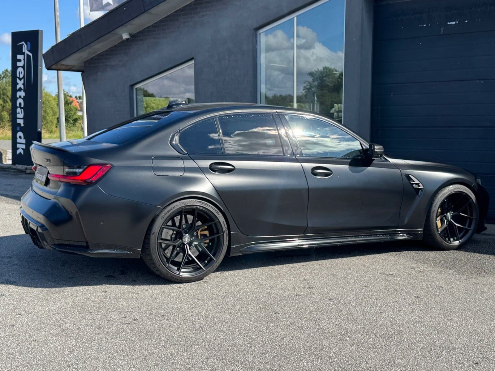 Sort BMW M3 fra 2022