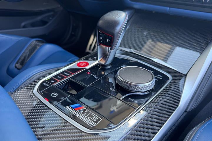 Sort BMW M3 fra 2022