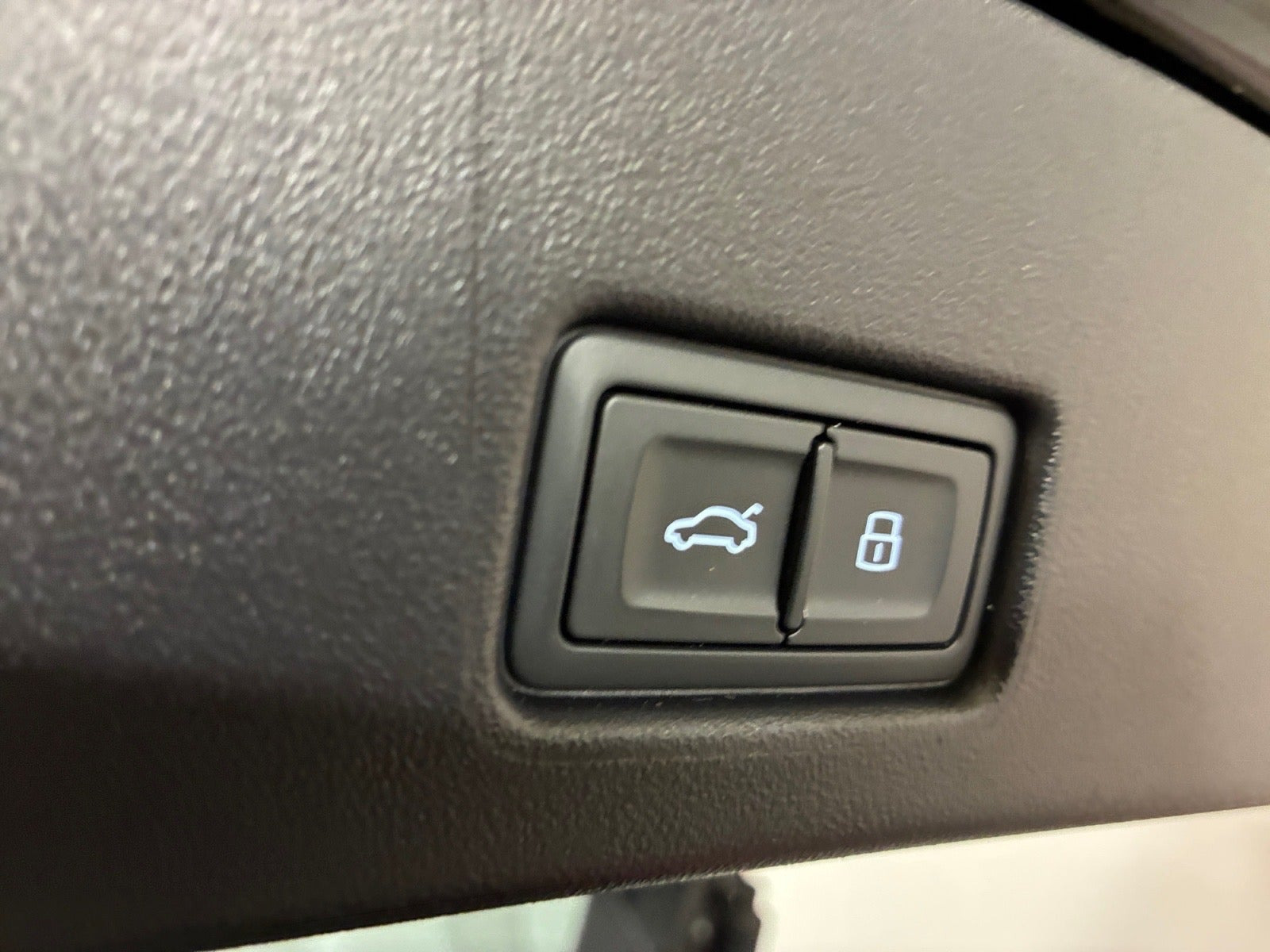 Sort Audi Q4 e-tron fra 2024