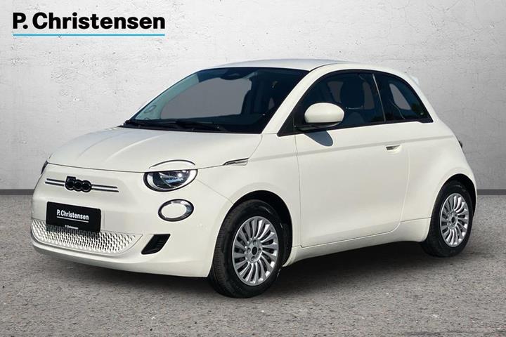 Hvid Fiat 500e fra 2023