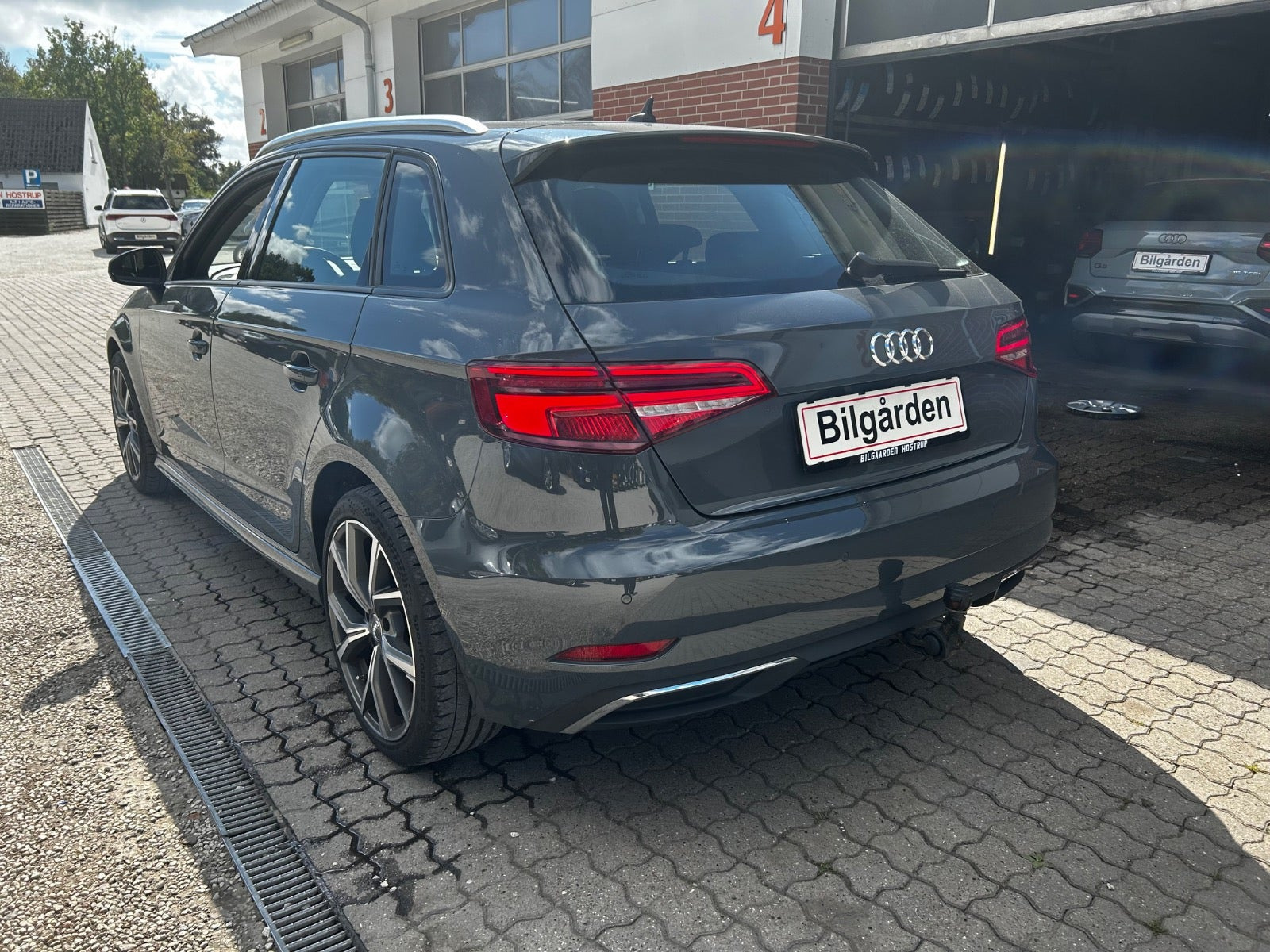 Grå Audi A3 fra 2020