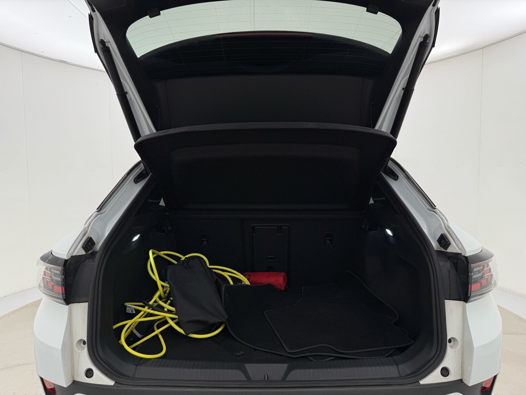 Hvid VW ID.4 fra 2023