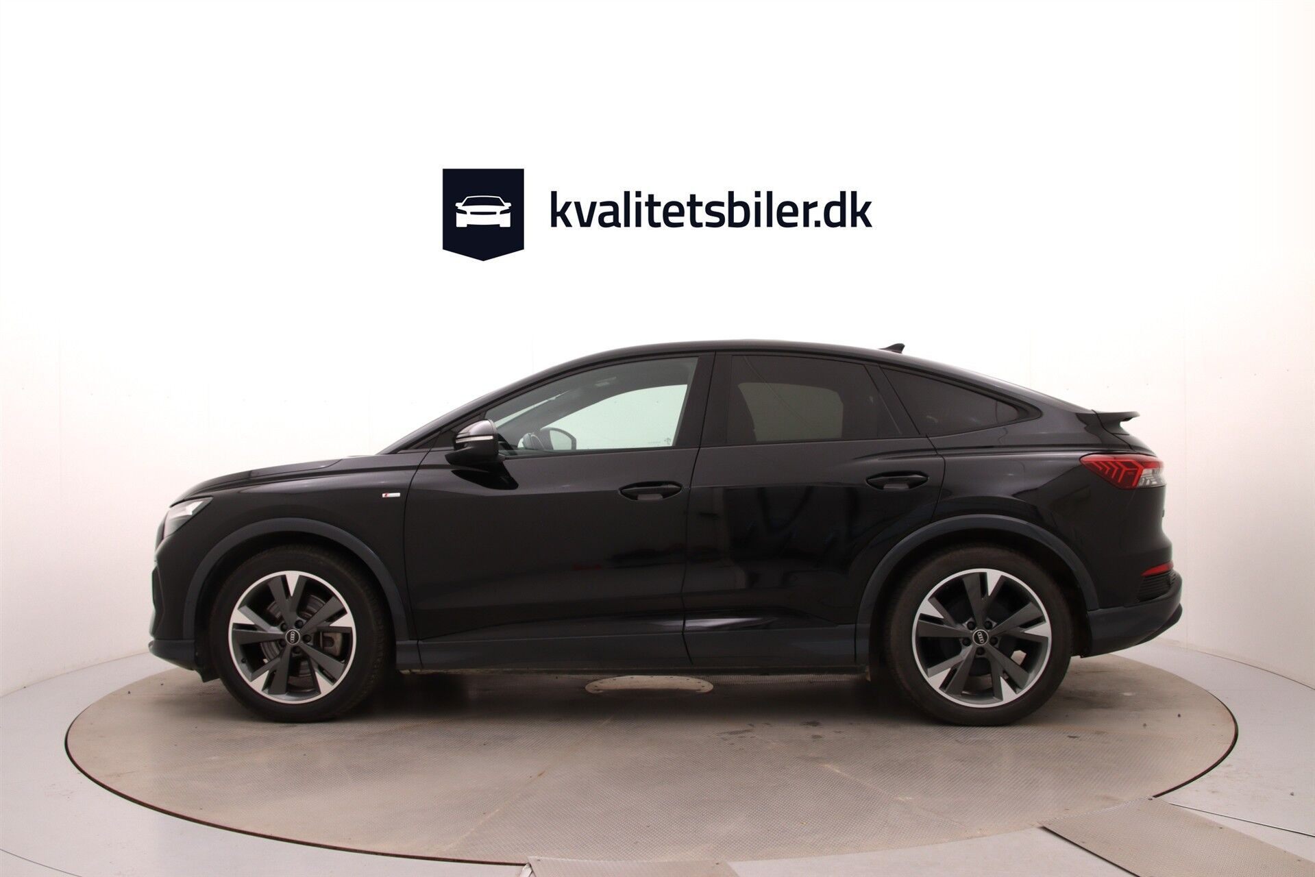 Sort Audi Q4 fra 2023