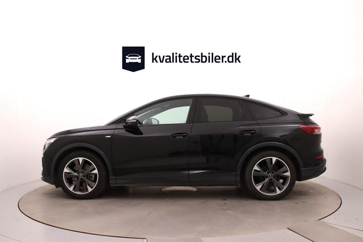 Sort Audi Q4 fra 2023
