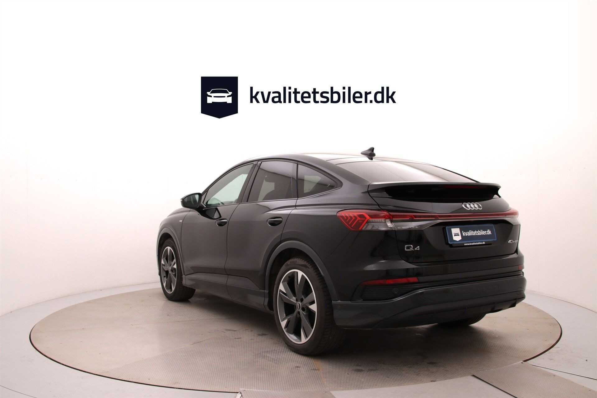 Sort Audi Q4 fra 2023