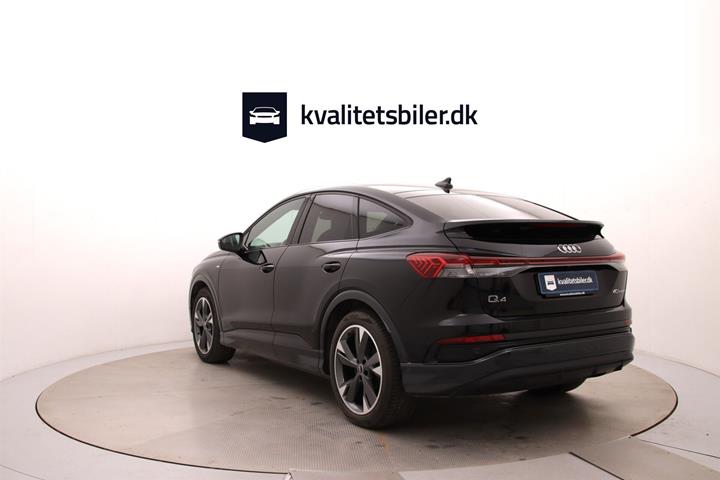 Sort Audi Q4 fra 2023