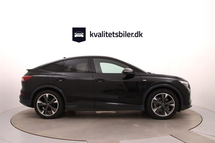 Sort Audi Q4 fra 2023