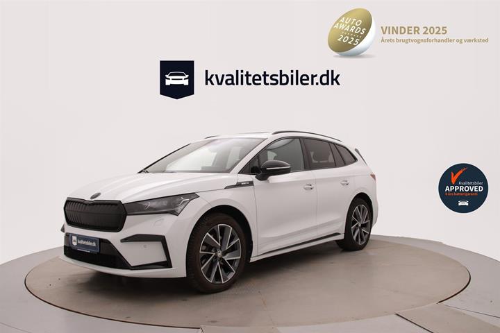 Hvid Skoda Enyaq fra 2023