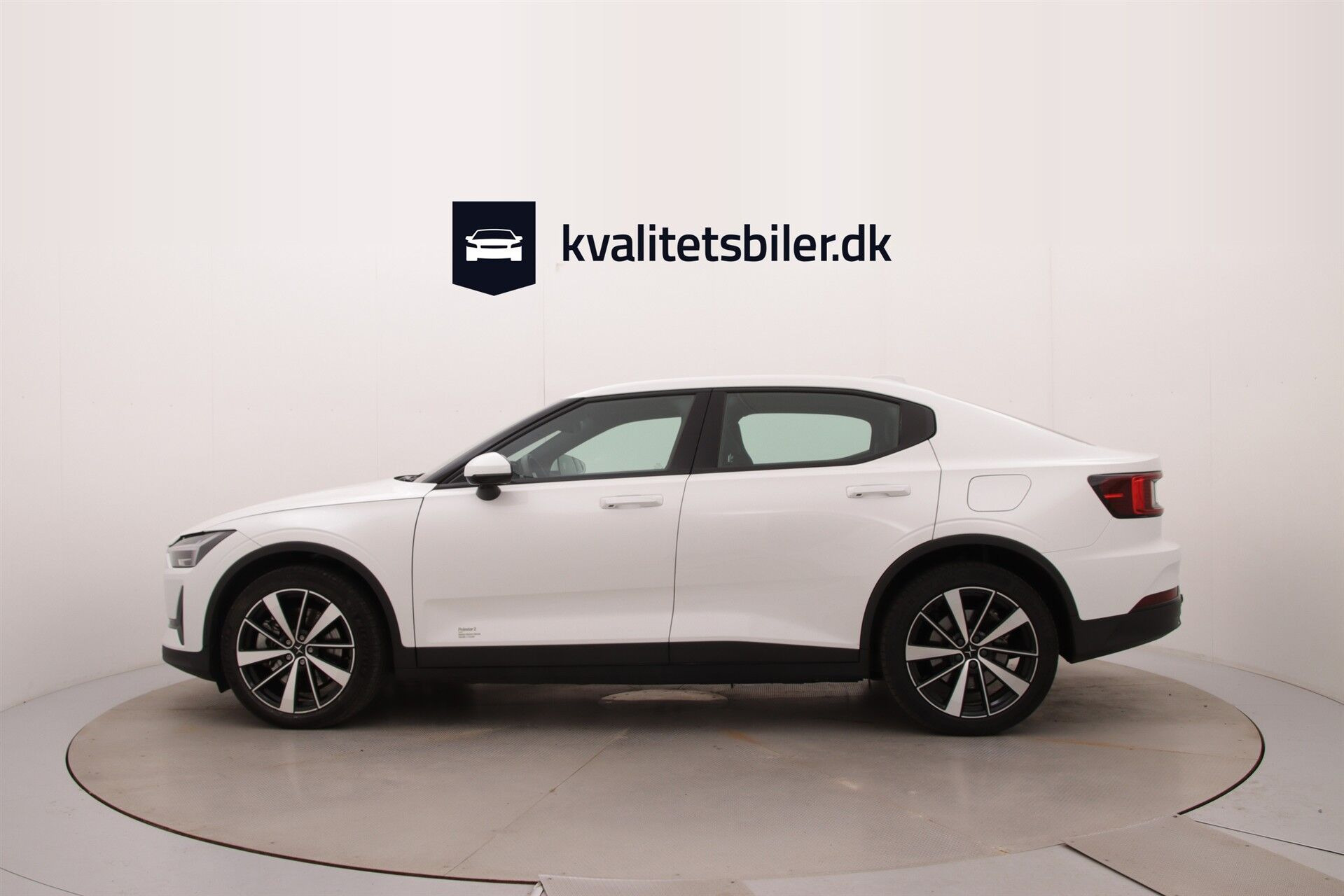 Hvid Polestar 2 fra 2021