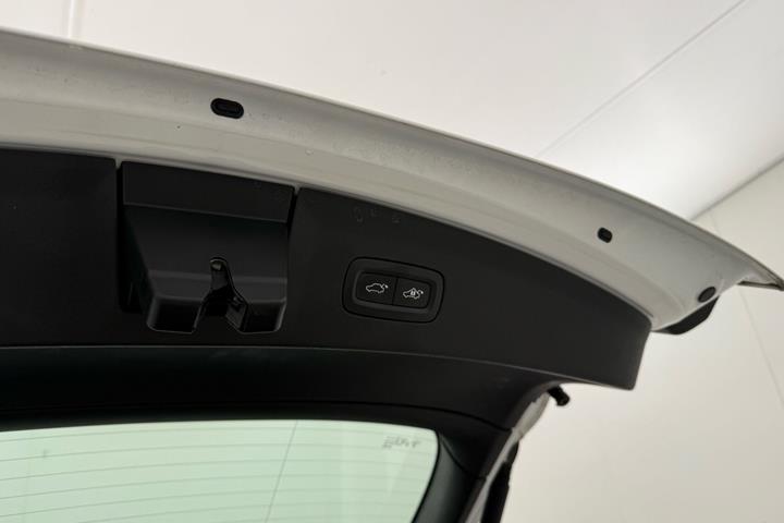 Hvid Polestar 2 fra 2021