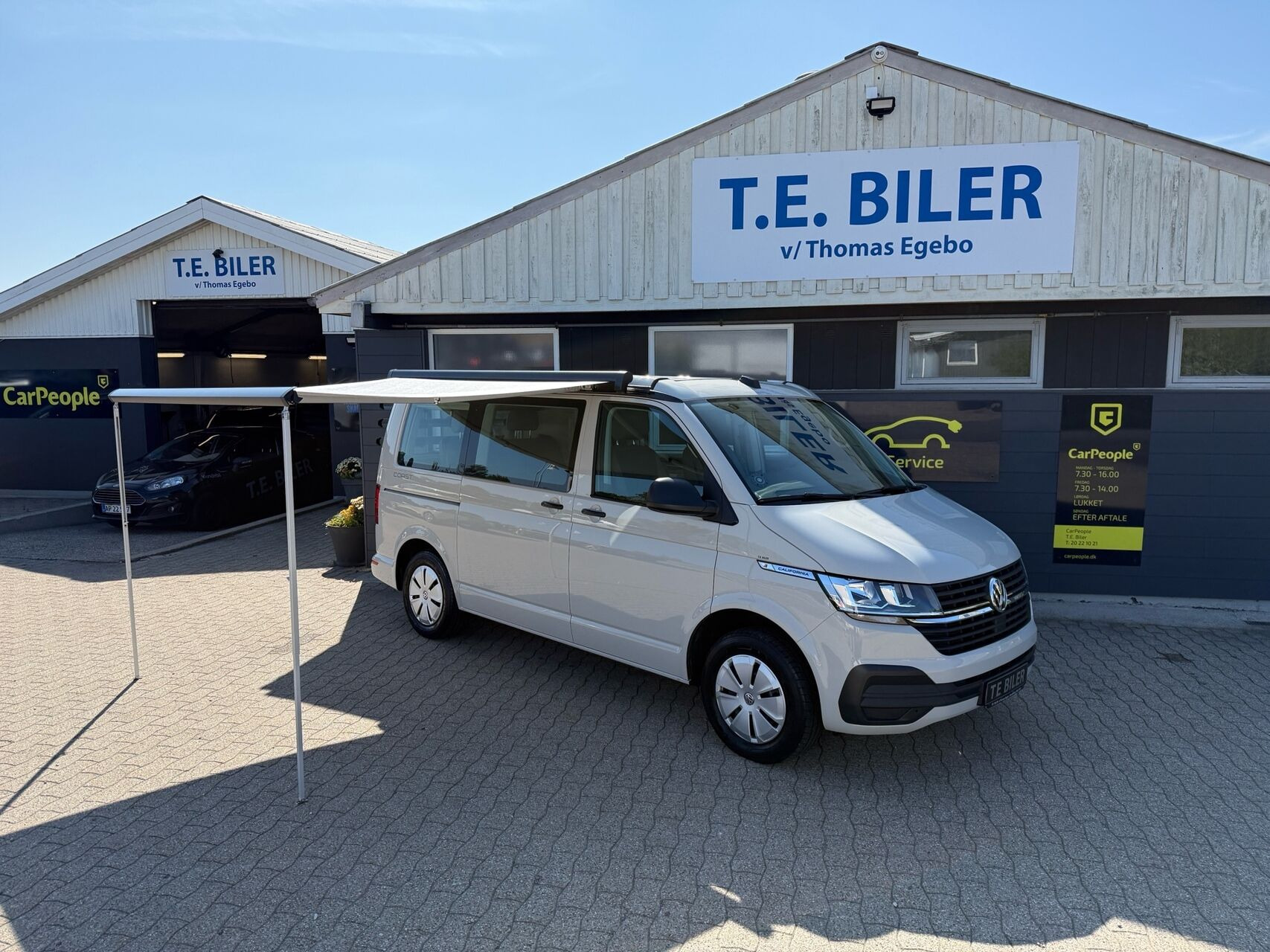 Grå VW California fra 2021
