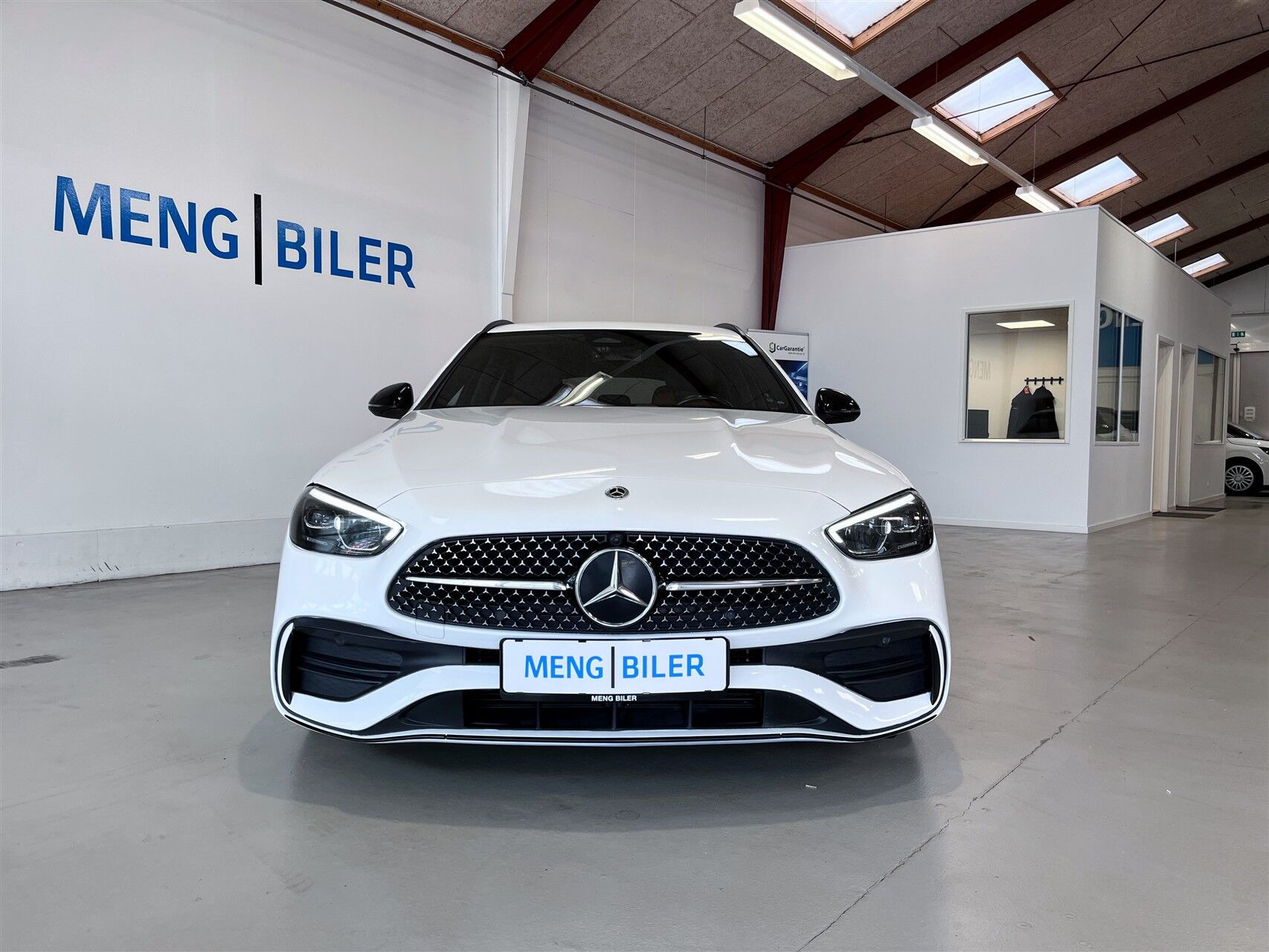 Hvid Mercedes C220 d fra 2022
