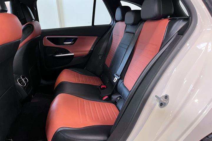Hvid Mercedes C220 d fra 2022