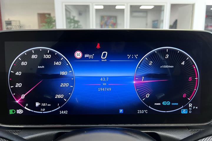 Hvid Mercedes C220 d fra 2022