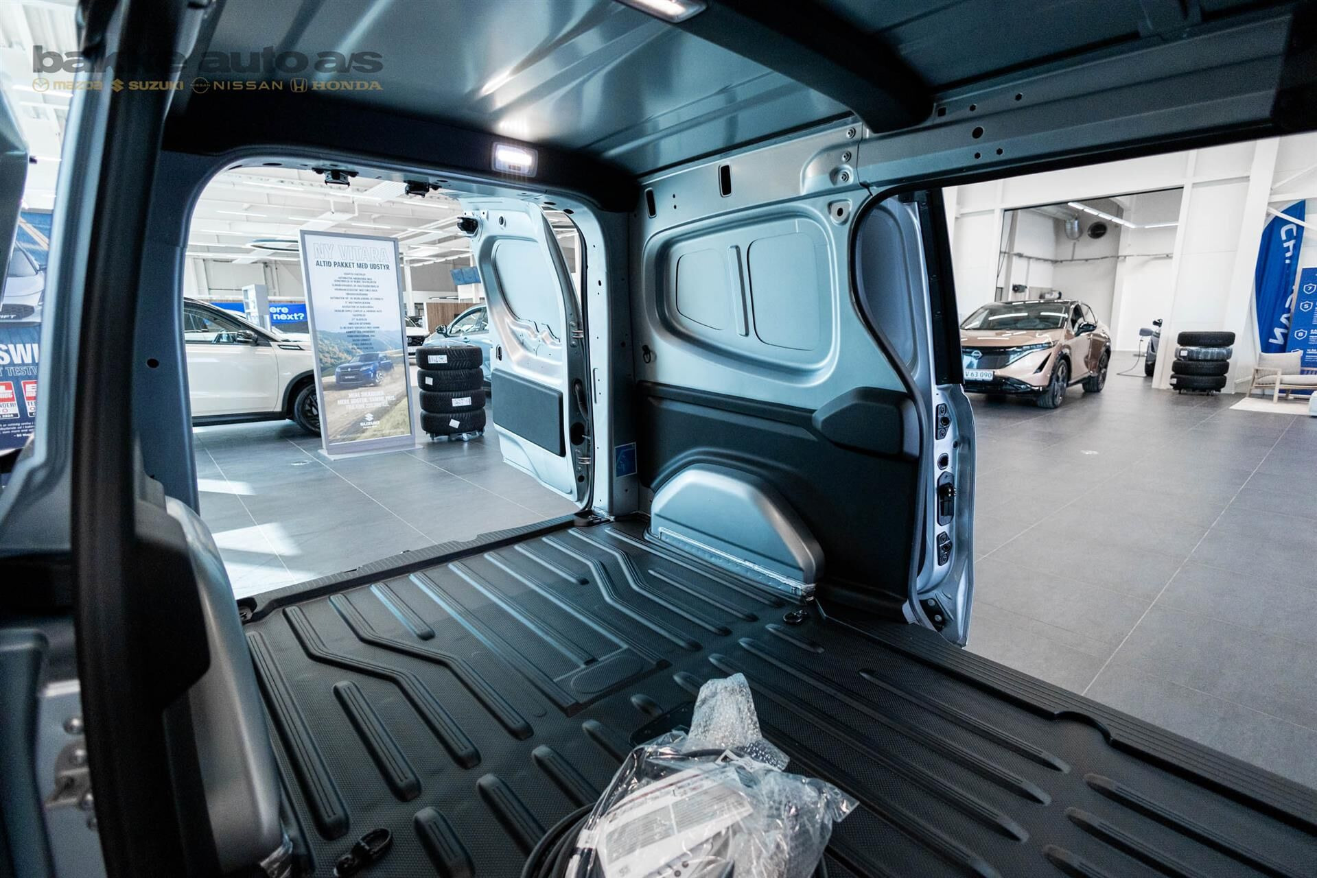 Sølv Nissan Townstar fra 2025