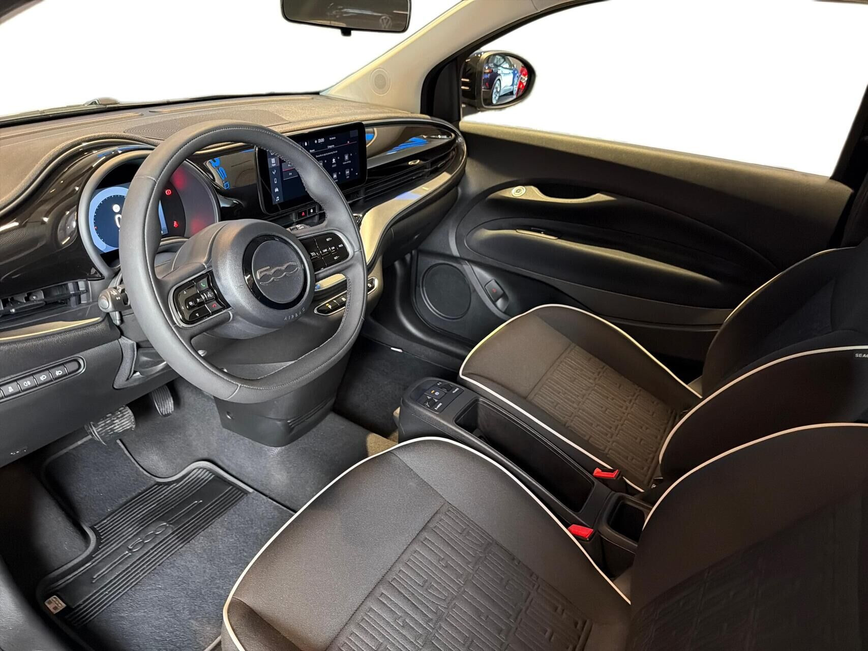 Sort Fiat 500e fra 2023