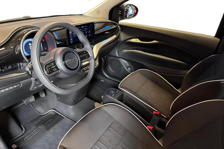 Sort Fiat 500e fra 2023