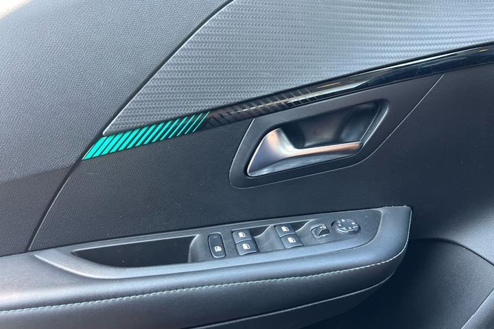 undefined Peugeot 208 fra 2021