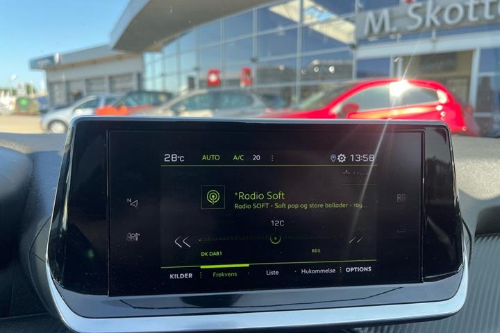 undefined Peugeot 208 fra 2021
