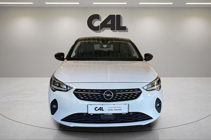 Hvid Opel Corsa fra 2020